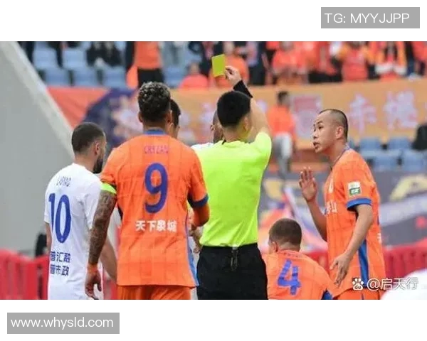 可爱卡通风格足球明星拍手瞬间的精彩瞬间分享